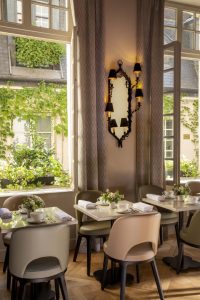 Plateaux de table en pierre de lave émaillée pour l'hôtel & Spa