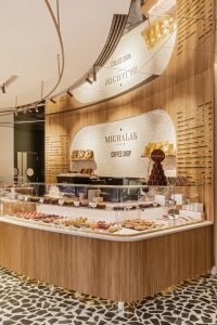 Lave émaillée des meubles de comptoirs de la Maison Michalak Store - Printemps Haussmann